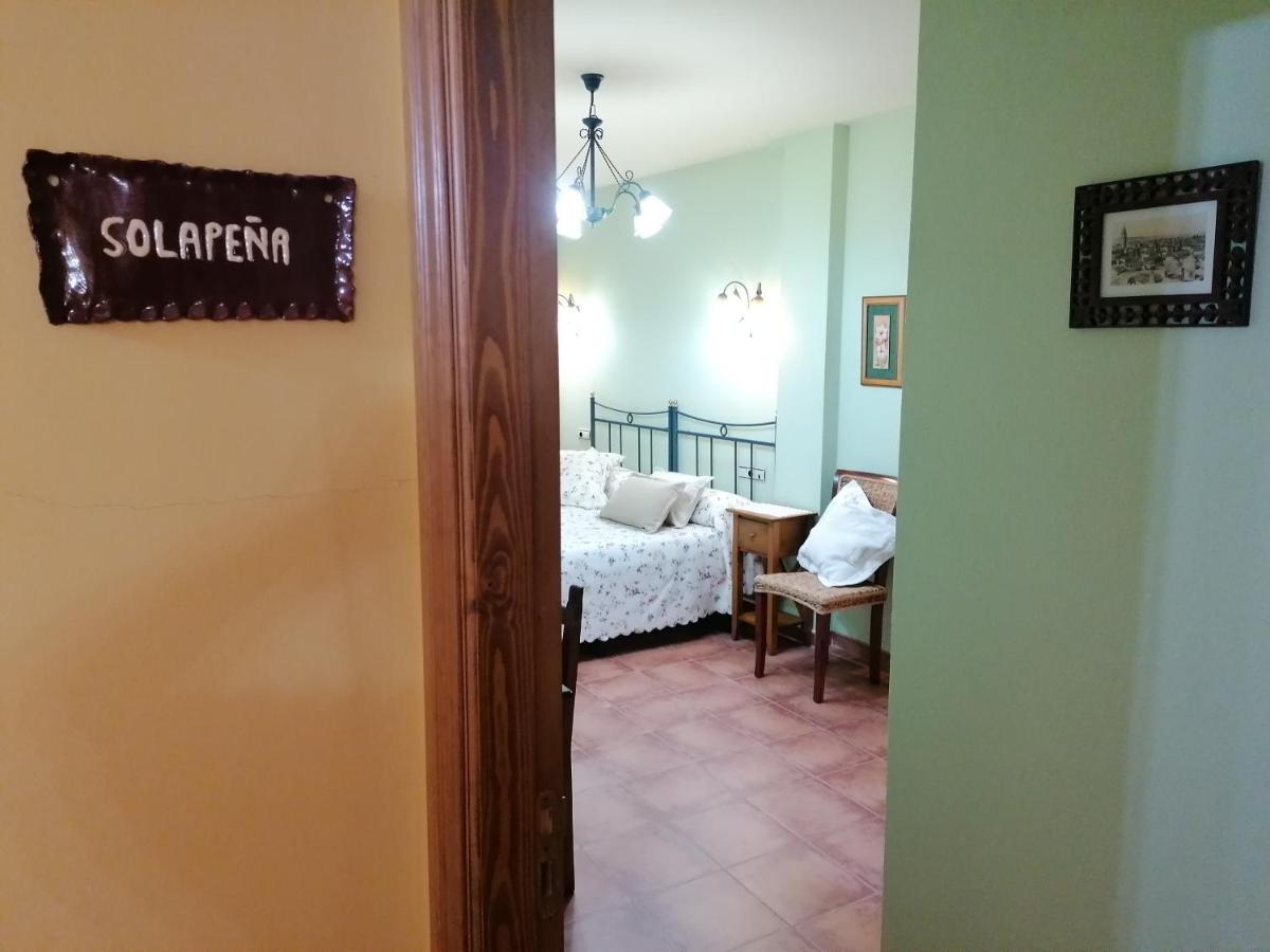 Apartamentos Turisticos Villa Y Corte Ampudia Ngoại thất bức ảnh